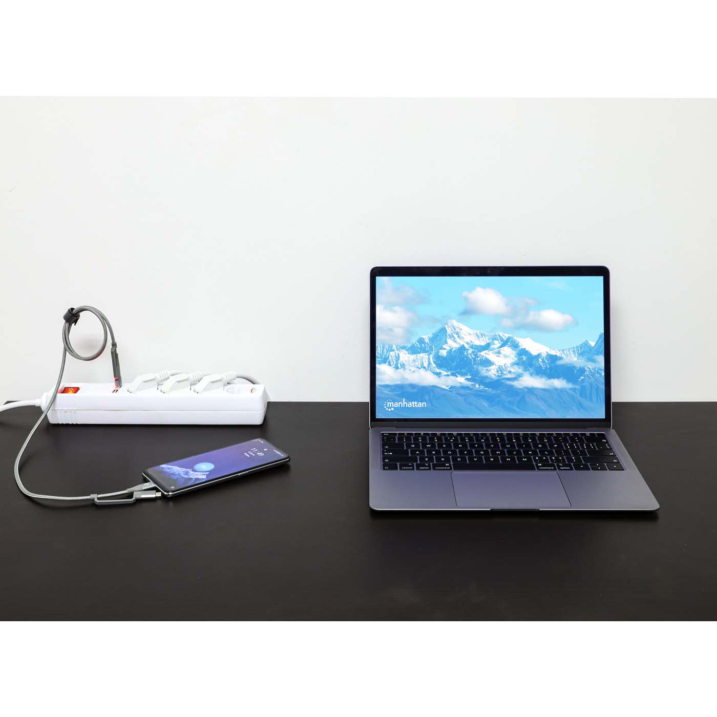 Barra multicontacto UE con 4 tomas de corriente y 2 USB Image 8