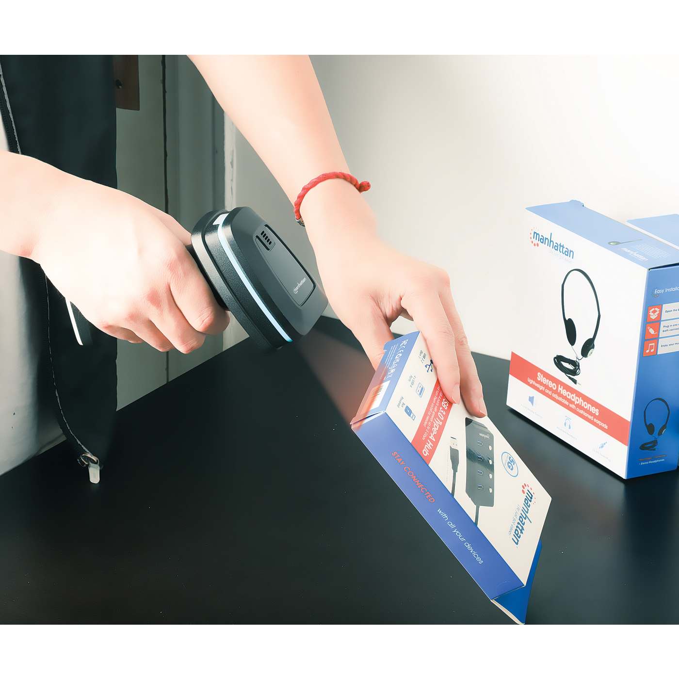 Lector de códigos de barras 2D inalámbrico de largo alcance LED Image 10