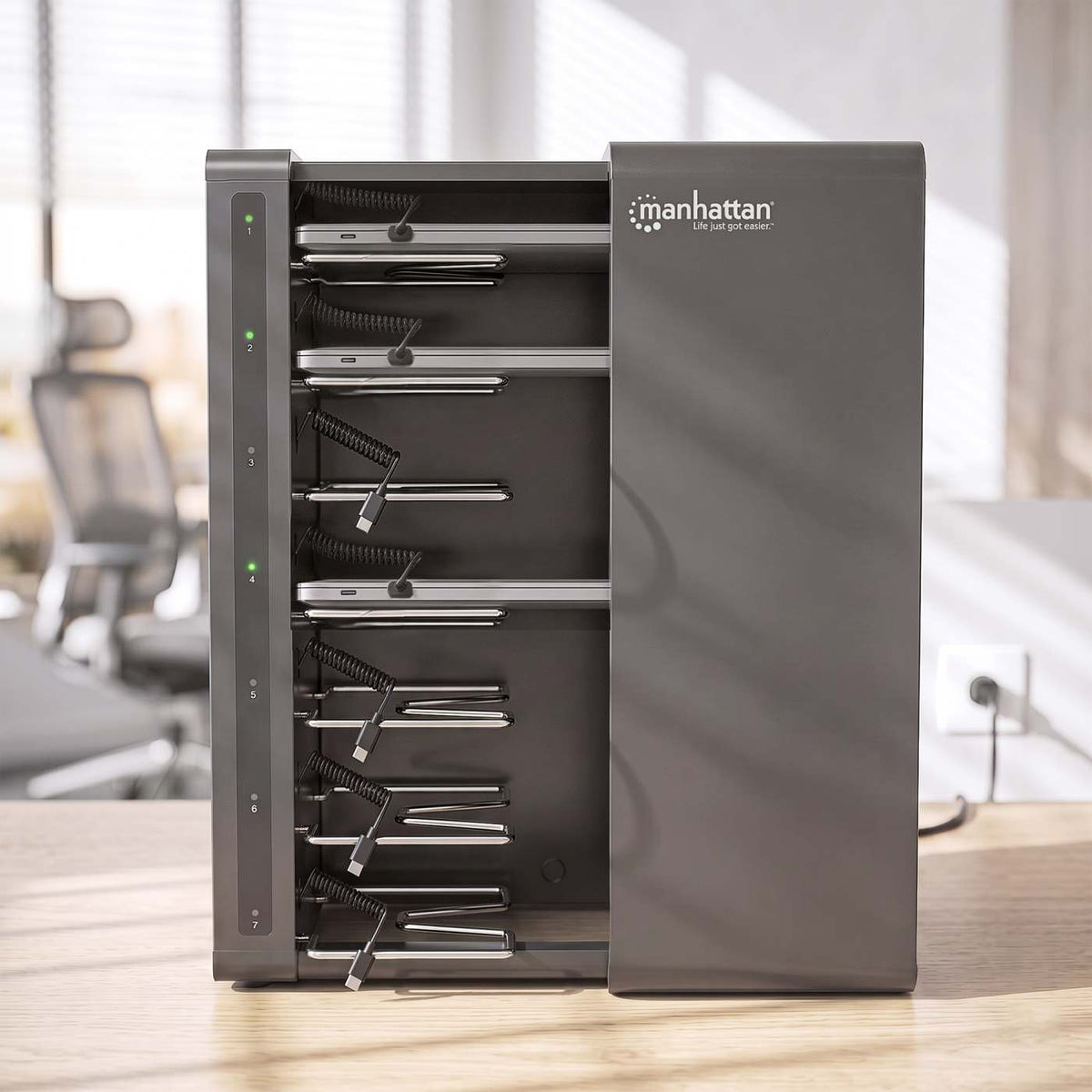 Gabinete de carga para escritorio de 7 puertos USB-C - 315 W Image 8