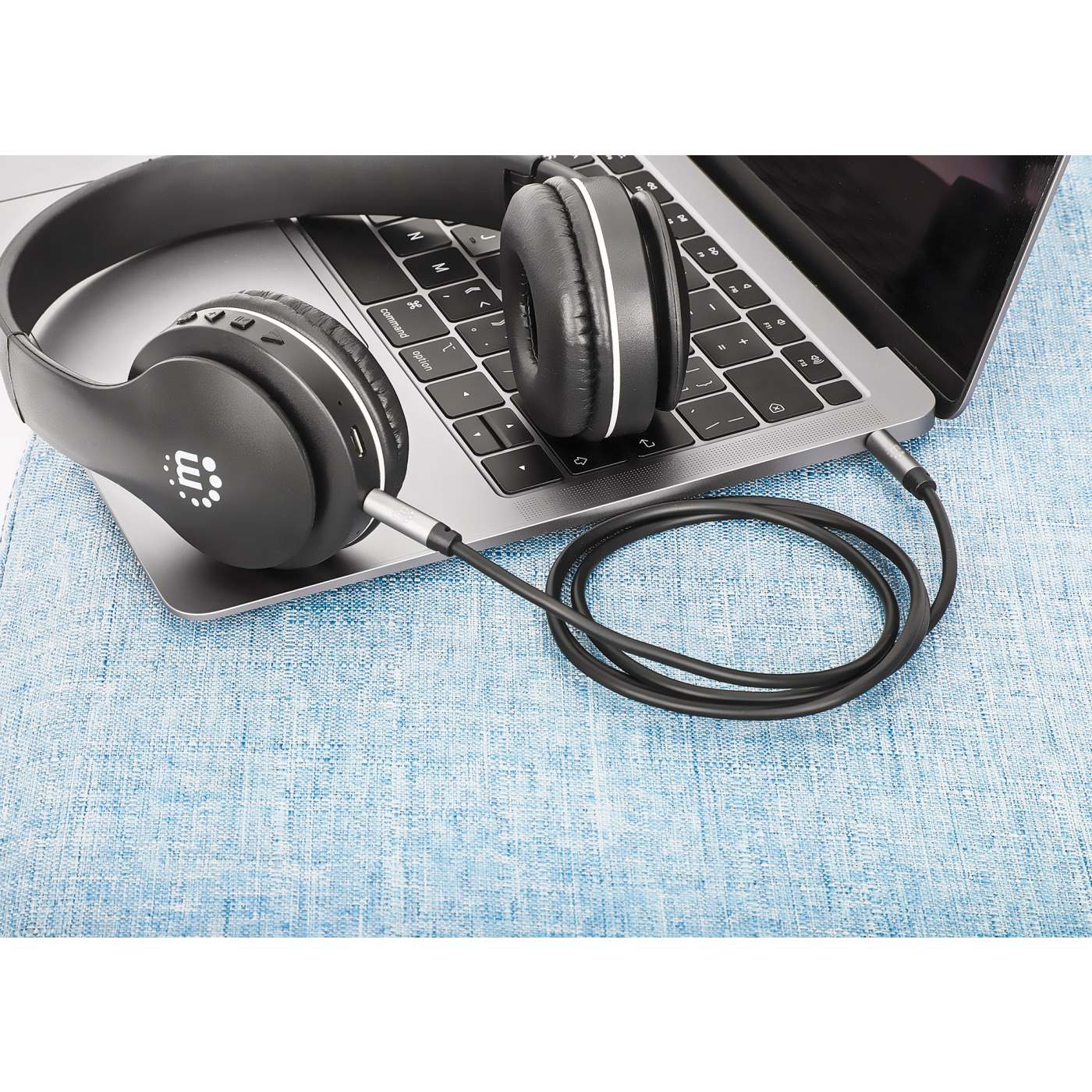 MH Stereo Audio Aux Cable, 1 m, Black Image 9